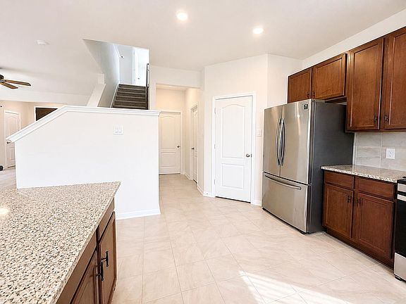 4th image of 21114 Montego Bay Dr