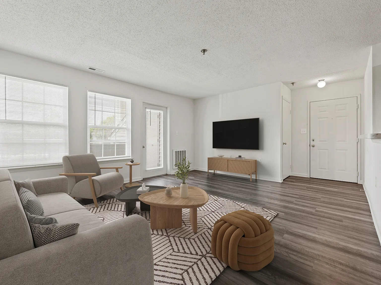 Lee Overlook Apartments — Photo 2