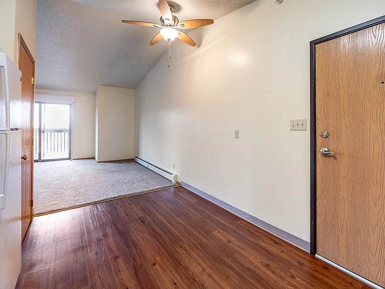 Oakland Pointe — Photo 21