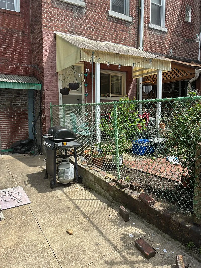 Nice 2 Bedroom in Trendy Lawrenceville — Photo 4