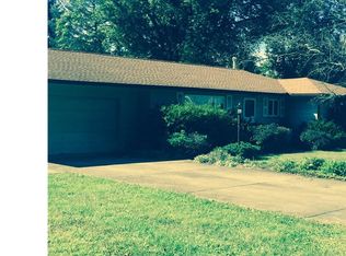 3855 Sandy Dr, Zanesville, OH 43701