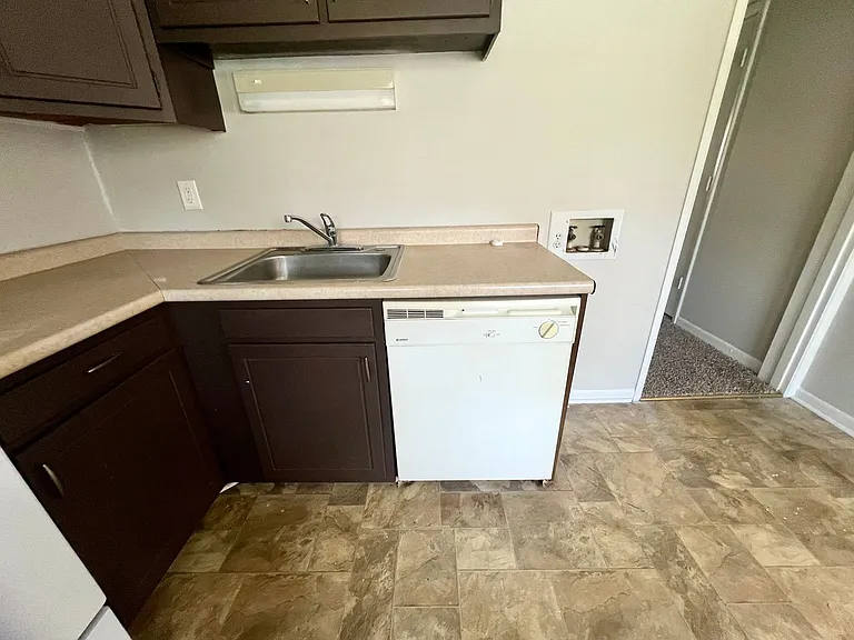 1200 Craigmont Dr — Photo 17