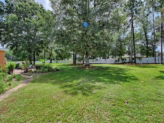 3rd image of 4602 SE 32nd Pl