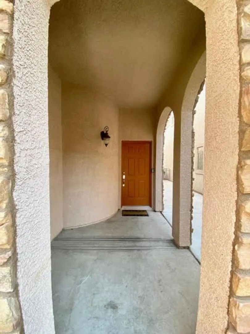 Gated community — Photo 3