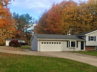 3665 Eakins Rd, Cuyahoga Falls, OH 44223