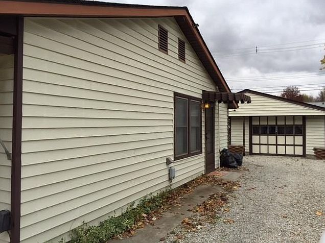 2nd image of 906 Hopkins Rd
