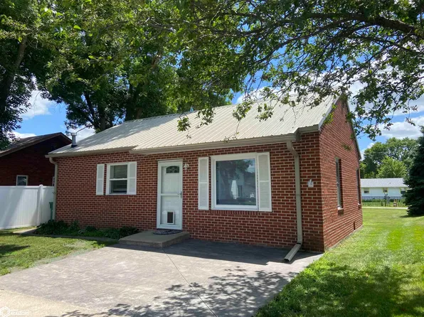 210 E Main St, Klemme, IA 50449