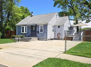 469 Sterling St, Uniondale, NY