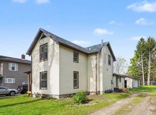 112 N Andrews St, Three Rivers, MI 49093