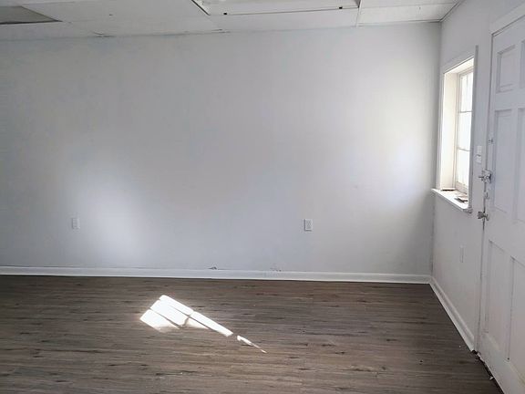 5th image of 156 Highway 6 W #430