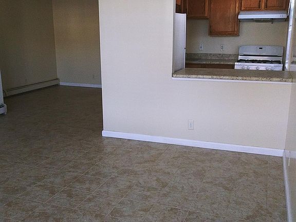 2nd image of 543 Vandalia Ave