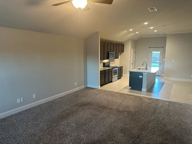 3501 Ballam St — Photo 5