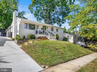 2040 N Woodstock St, Arlington, VA, 22207