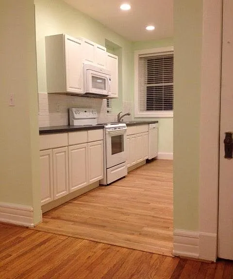 412 Kensington Ct #3 — Photo 2