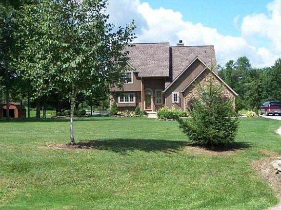 3rd image of 13180 Breezy Acres Dr