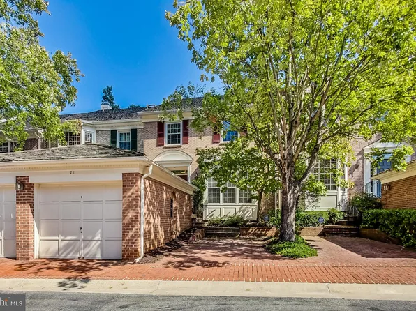 21 Maplewood Park Ct, Bethesda, MD 20814