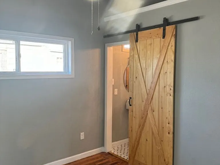 803 W Cherokee St — Photo 15