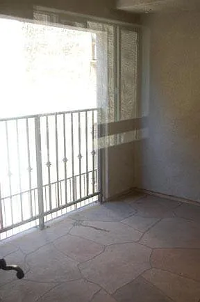 Walkable Beverly Grove Townhomes — Photo 9