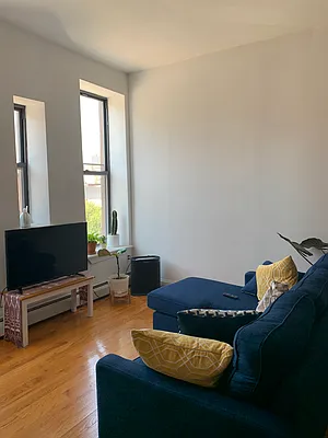 Rented by Keyo  | media 9