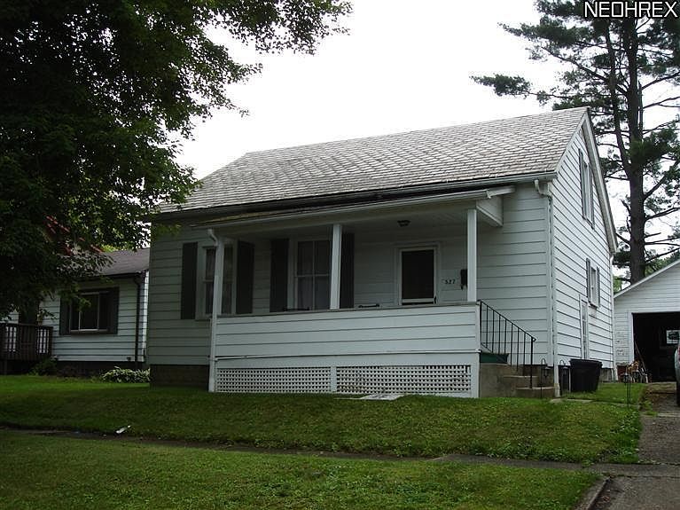 1st image of 527 E Washington St