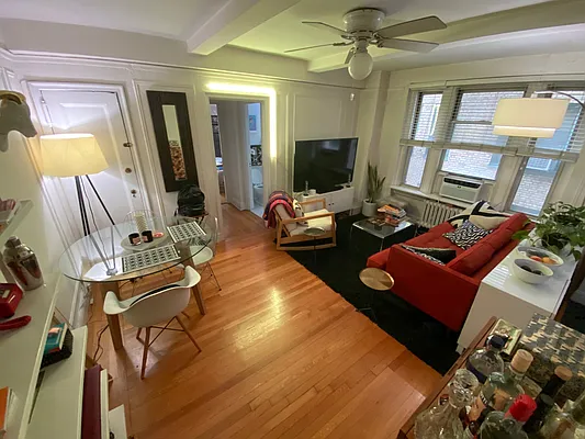 Rented by Performing Assets Corp | media 8