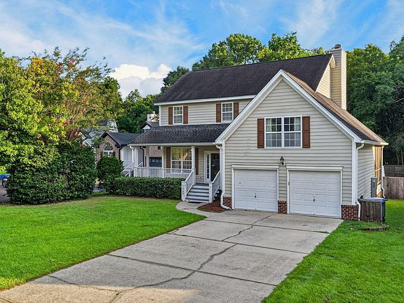 2nd image of 1858 Oleander Ct