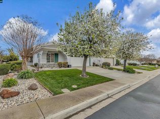 530 Central Park Pl, Brentwood, CA