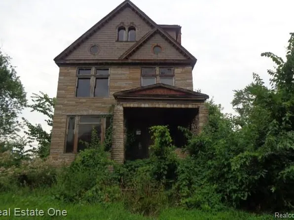 689 Gladstone St, Detroit, MI 48202