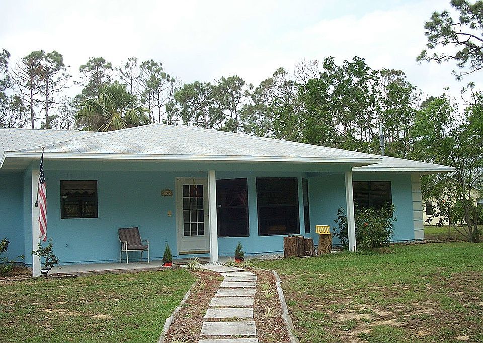 8205 90 Ave