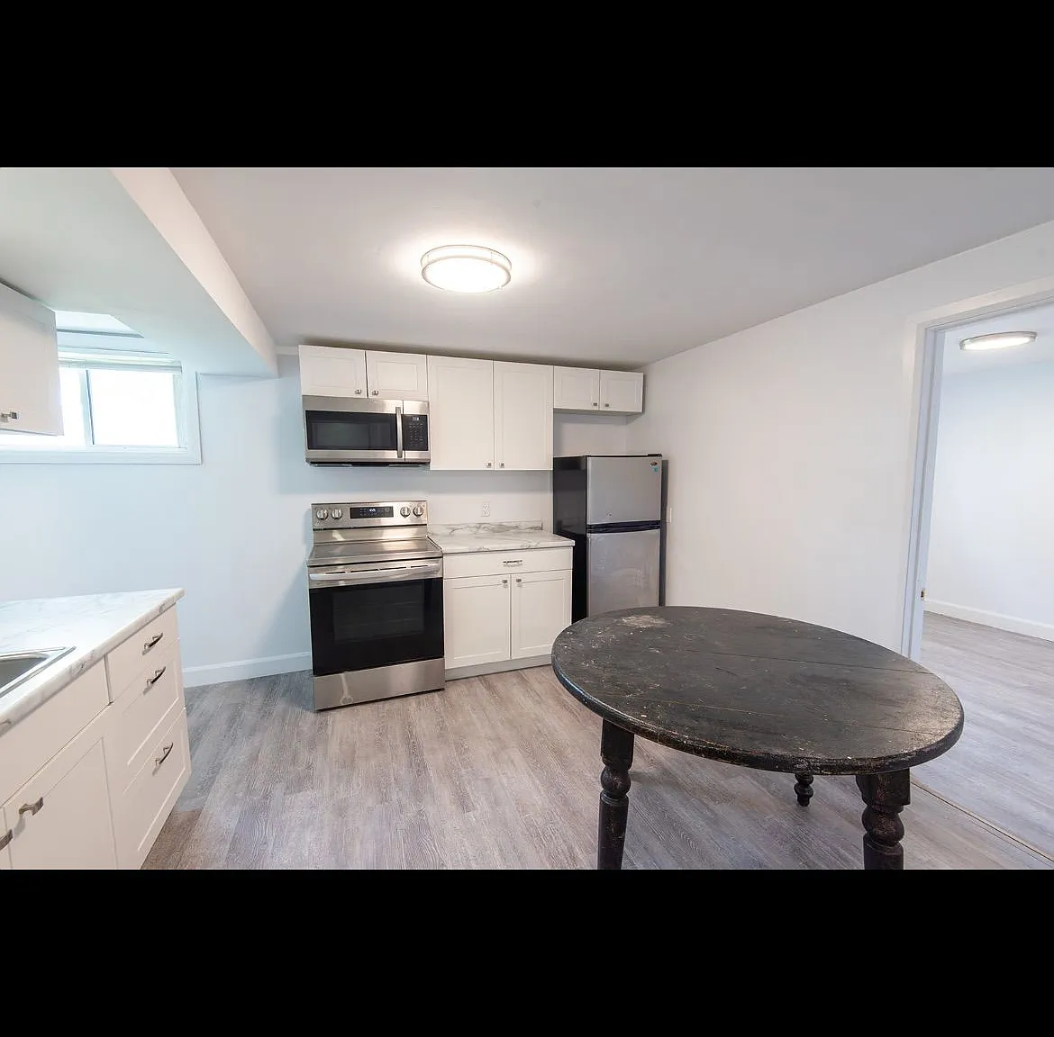 2 bed, $1,650 — Photo 2