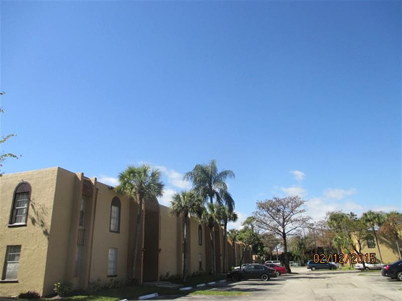 1st image of 4240 NW 21st St APT 136