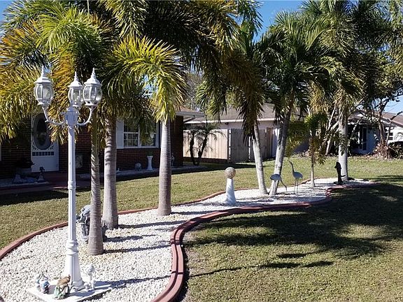 2nd image of 402 Ferris Dr