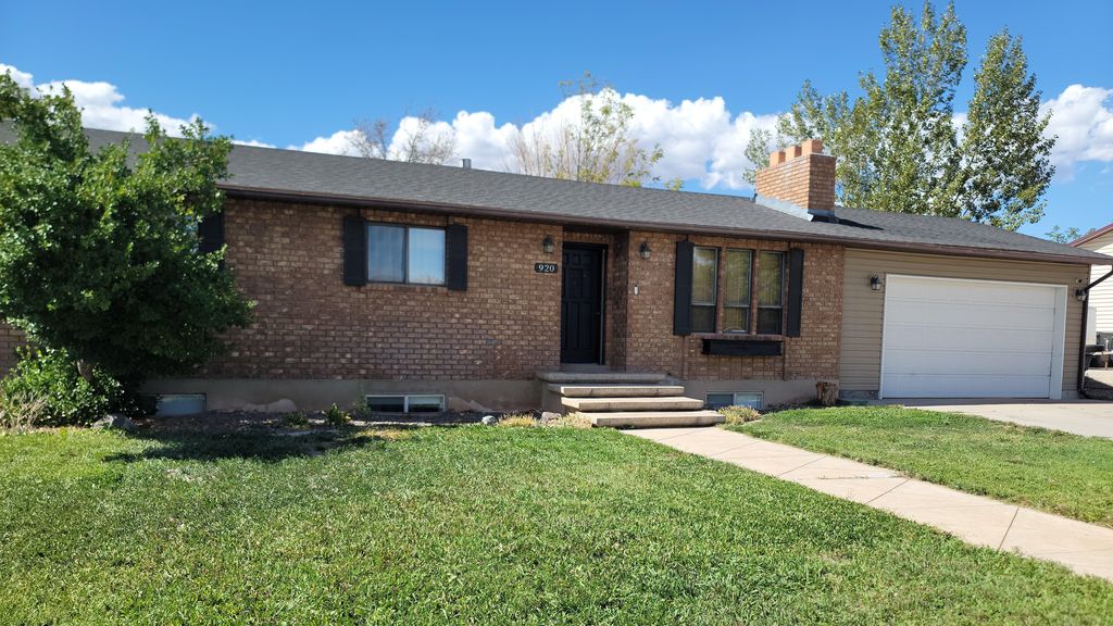 920 S 940 W - Property Image