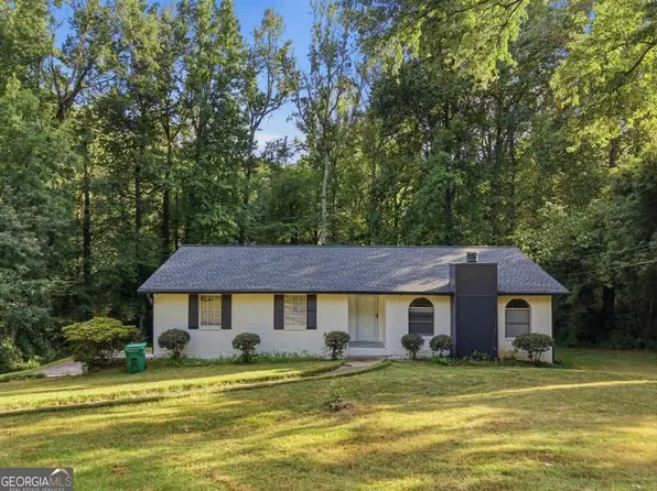 611 Navarre Dr, Stone Mountain, GA 30087
