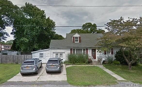 2nd image of 11 Babe Ruth St