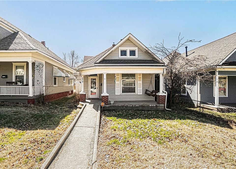1st image of 2618 Sacramento St