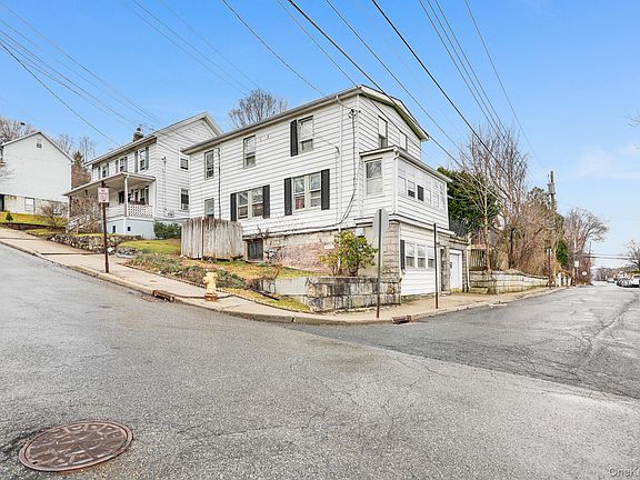 3rd image of 1619 Lincoln Terrace