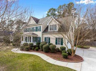 80 Glen Oaks Dr, Youngsville, NC 27596