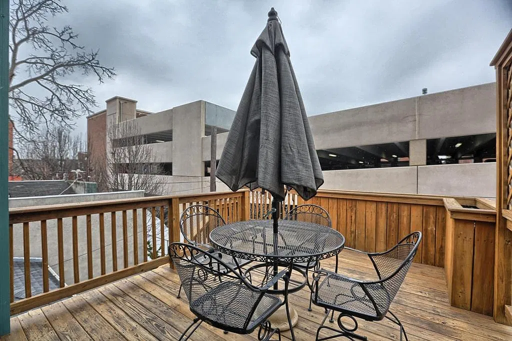 3 bed, 1.5 bath, 1280 sqft, $1,850 — Photo 4