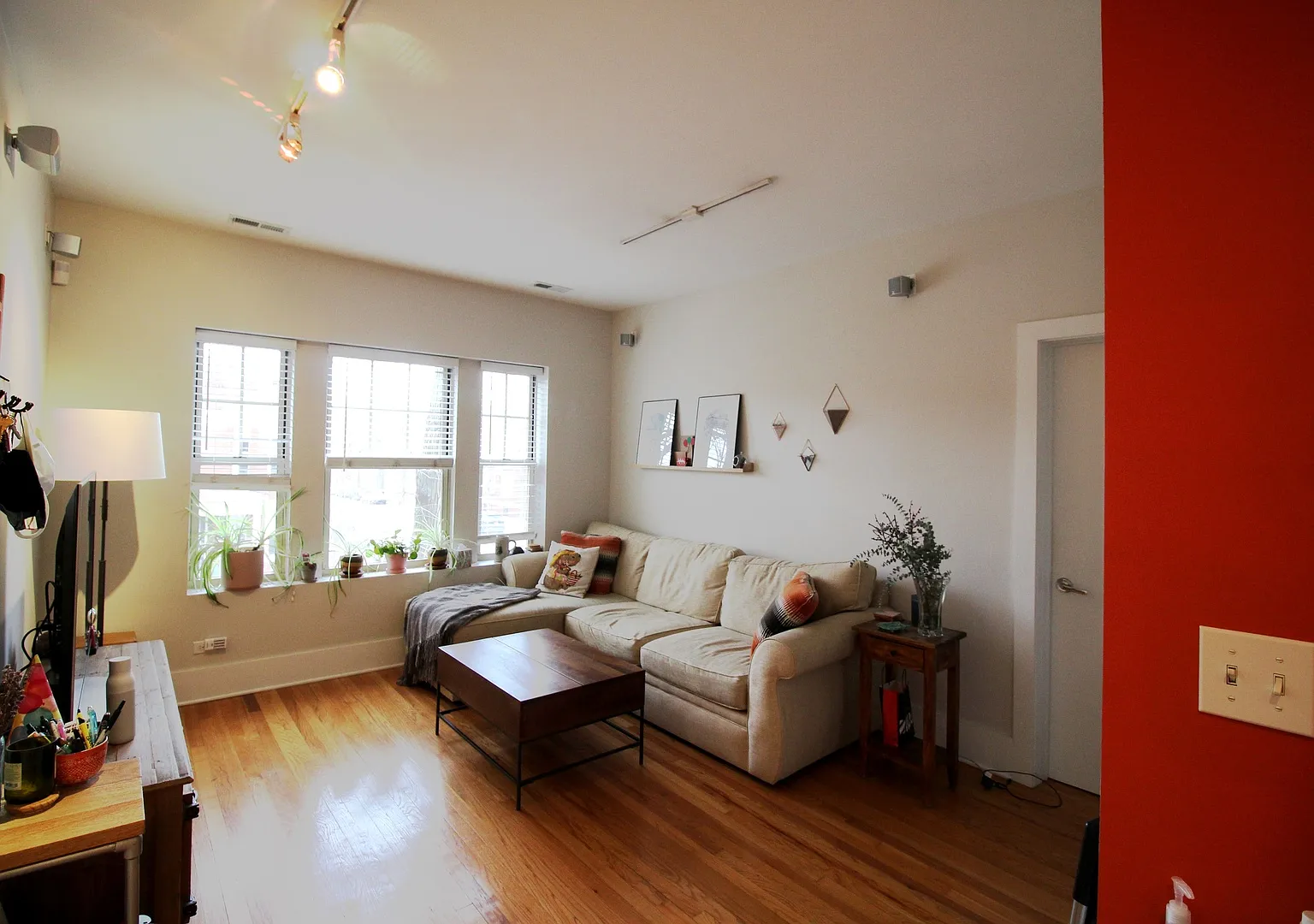 2 bed, 1000 sqft, $2,195 — Photo 4