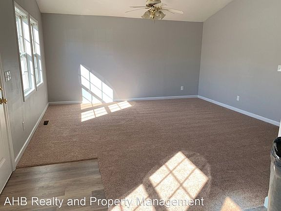 4th image of 2237 Troendly St