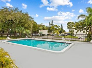 3320 Simms St #11I, Hollywood, FL 33021