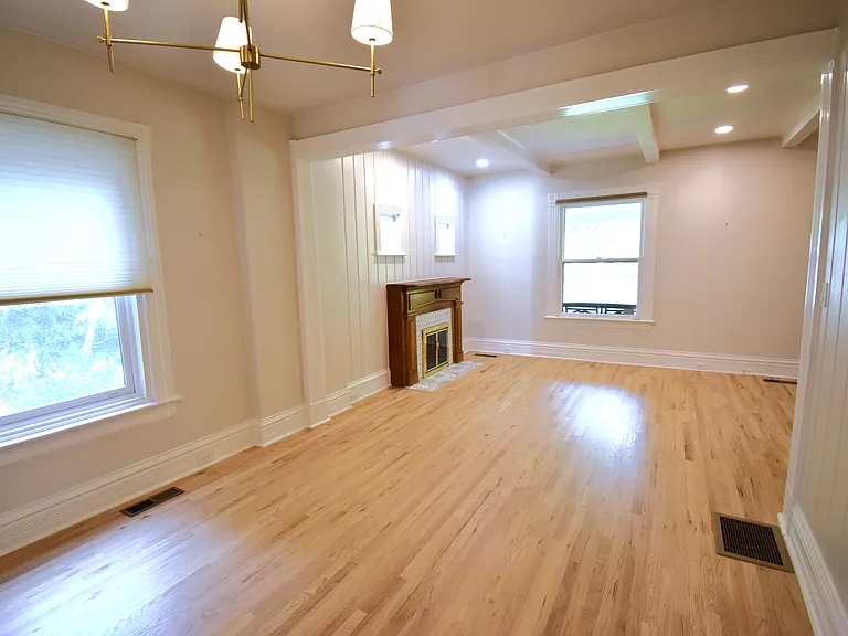 2105 S Fillmore St — Photo 50