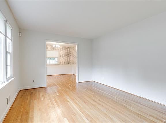 4th image of 8741 Hartford Ct