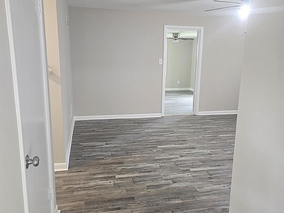 3rd image of 1725 Claire Ave