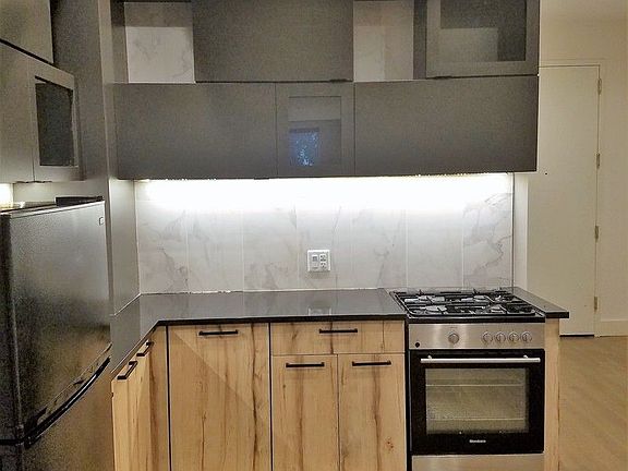 2nd image of 709 Sterling Pl #A2