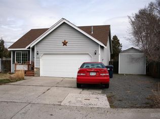 3242 NE Woodbury Ct, Bend, OR 97701