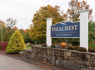 43 Looking Glass Cir, Uncasville, CT 06382