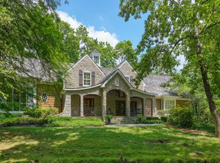 12203 Lucas Ln, Anchorage, KY 40223