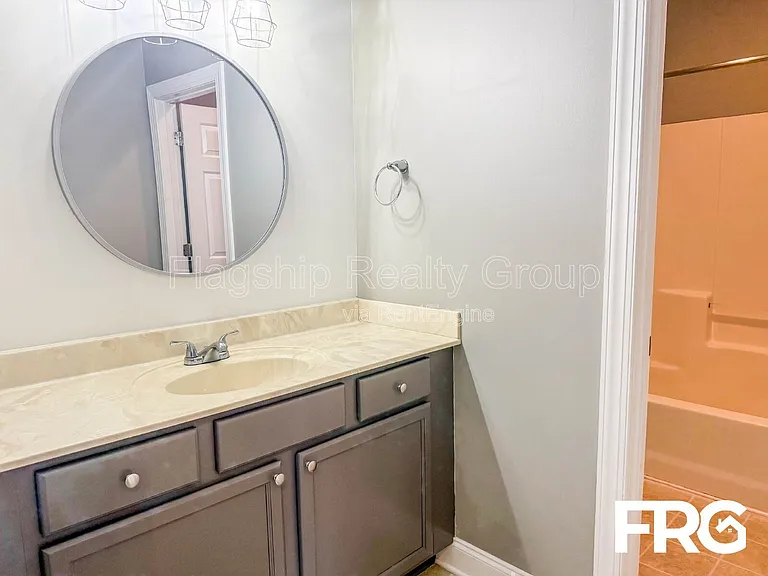 1935 Tara Ct #204 — Photo 37